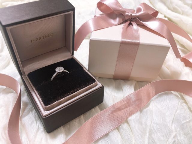 存在感のある婚約指輪！