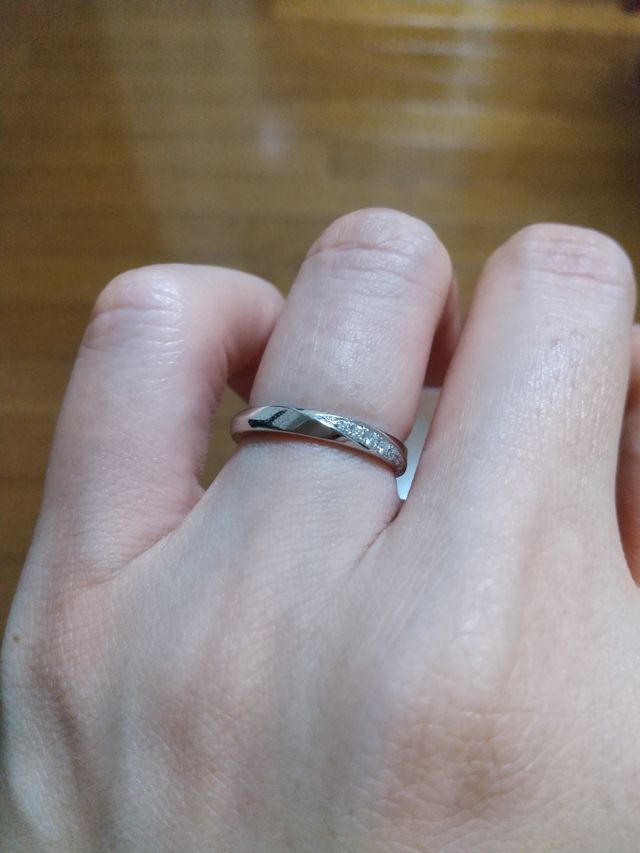 リングずらすと違う表情②