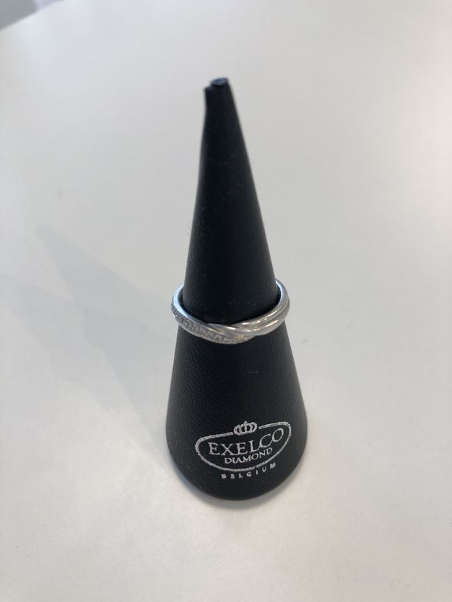 女性側の指輪です。