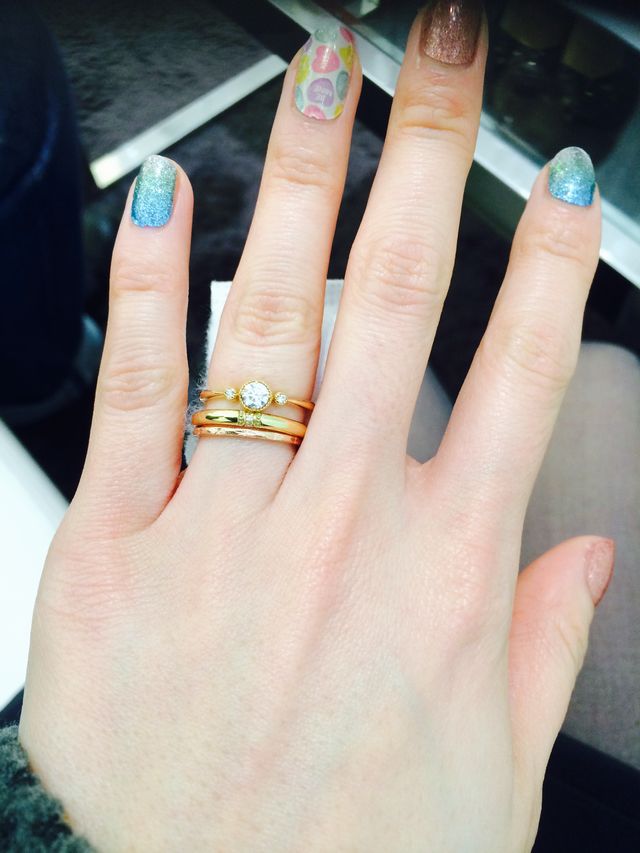 購入前の試着画像。試着時は両方ゴールド