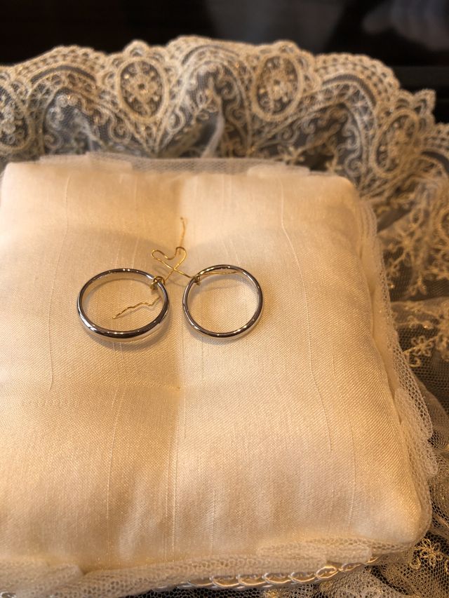 セレモニーが終わり担当の方が結んだ純金でハートを作ってくれた