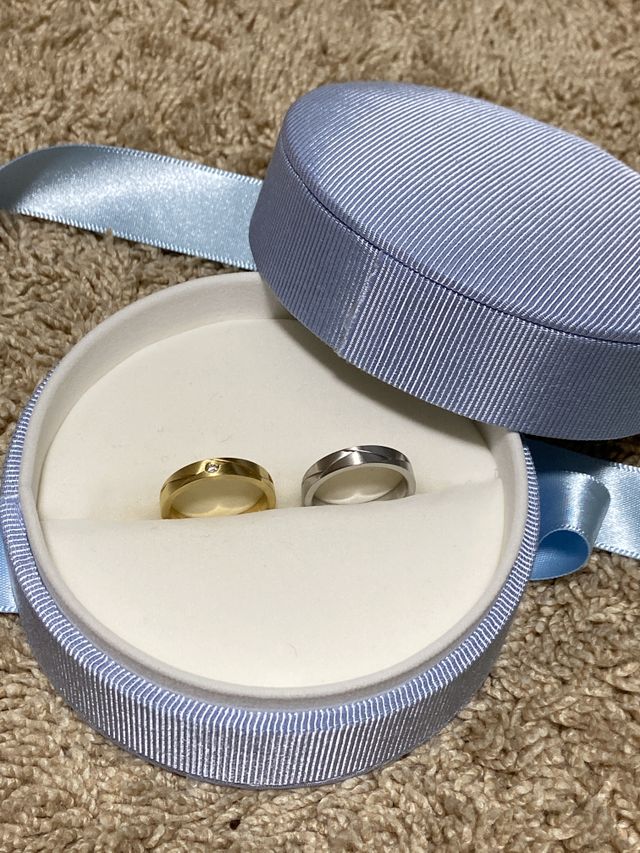 指輪が太めなので、おばあちゃんになっても素敵に付けられます。