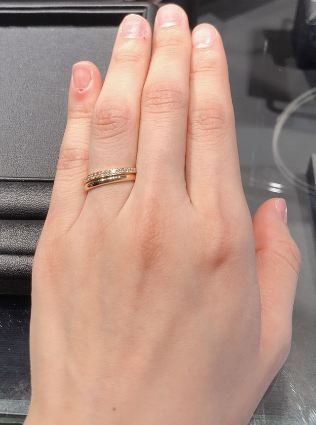 イエローゴールドのハーフエタニティ(リング幅約2.5mm)