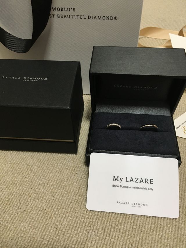 指輪を開封したところです。