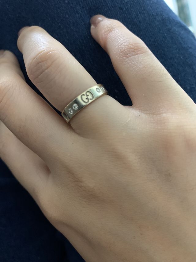 ハート型のくりぬきがとてもかわいいです。
