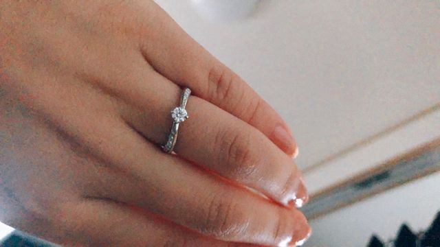 つけ心地もいーし何よりダイヤモンド輝きが眩しいです！