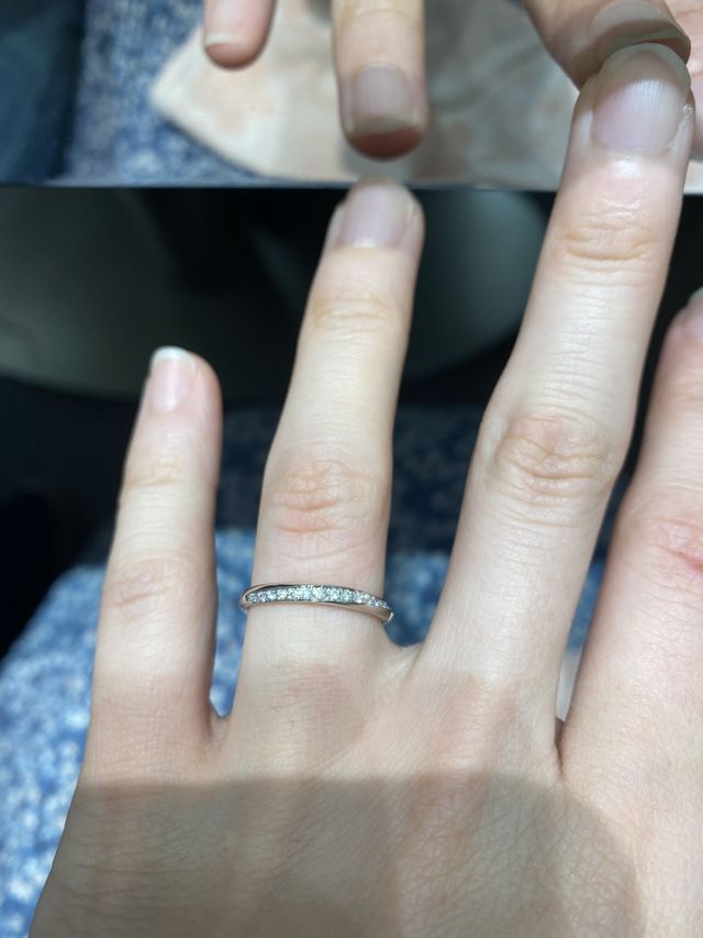 ハーフエタニティに近いリング