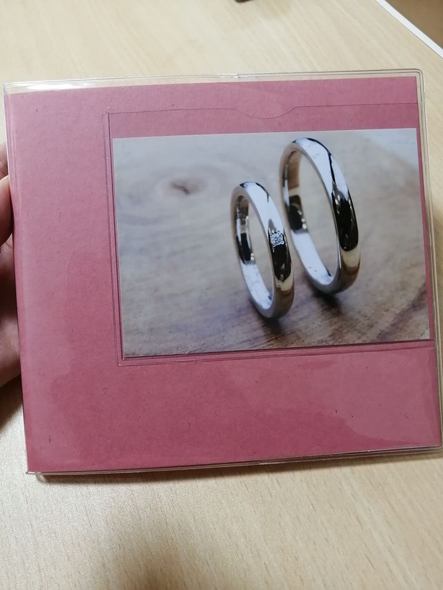 指輪と一緒にいただいたアルバムです
