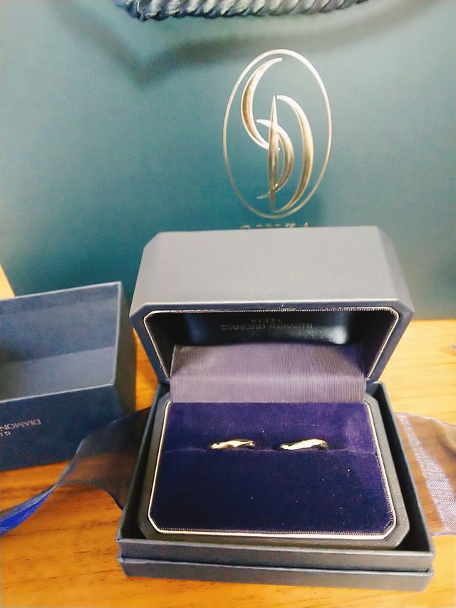 指通りが滑らかでとても素敵な指輪です！