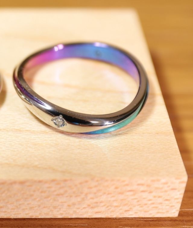 ウェーブ型、色はオーロラを選びました。