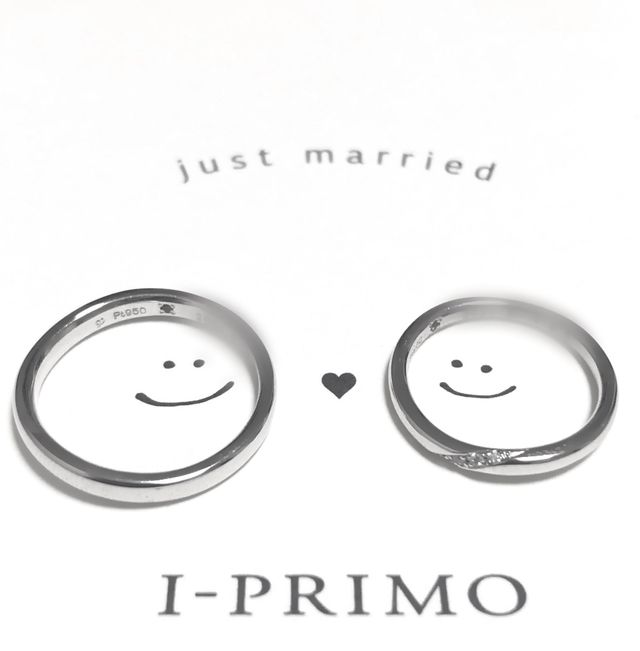 ゆるやかなウェーブのケレースという指輪です。