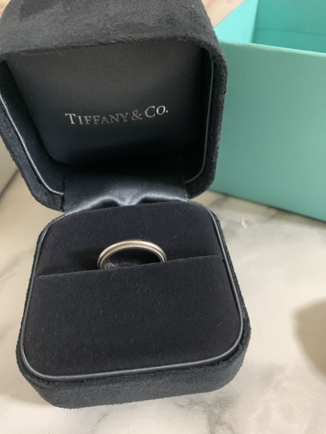 女性なら誰もが一度は憧れるティファニーだと思います。