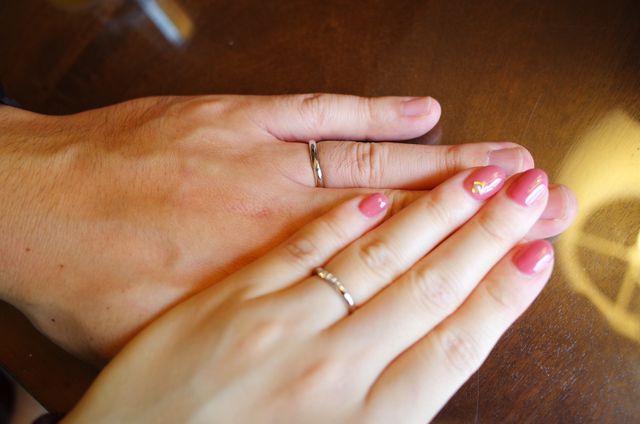 新婚旅行先で撮影しました。サイズはぴったりです。