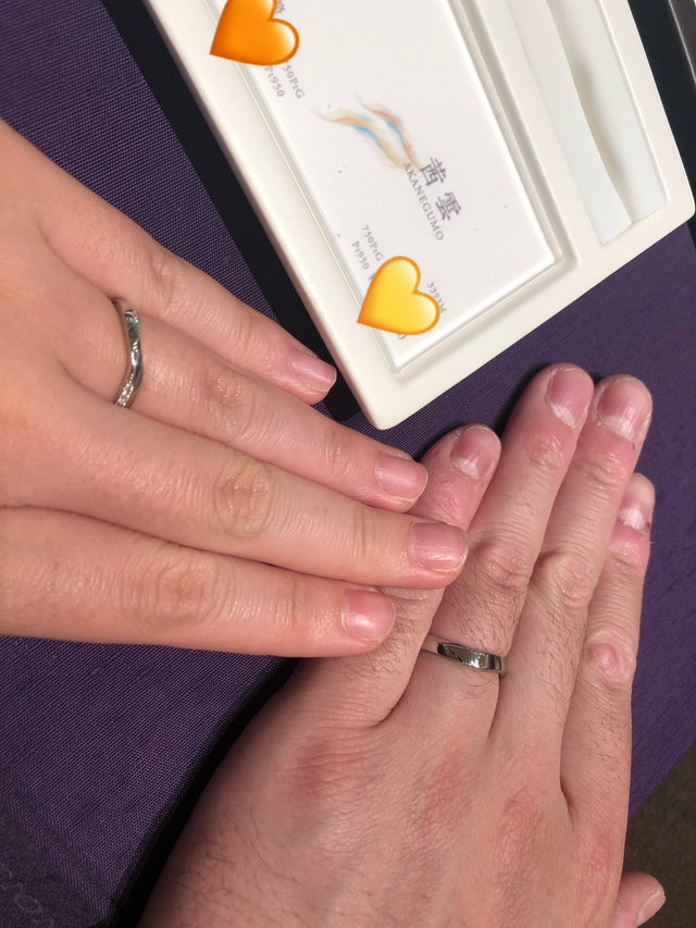 茜雲の試着時の写真です。
彼にも着けてもらってます。