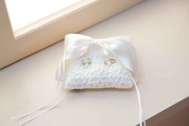 左が女性用のWRB048、右が男性用のWRA033です。