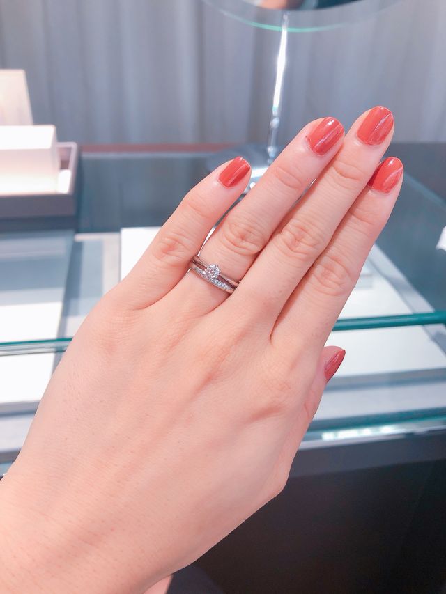 初めてつけた瞬間です！心から楽しみにしていたので、感動です！