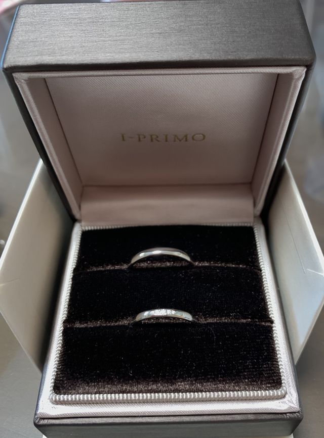 ボックスも高級感があります。