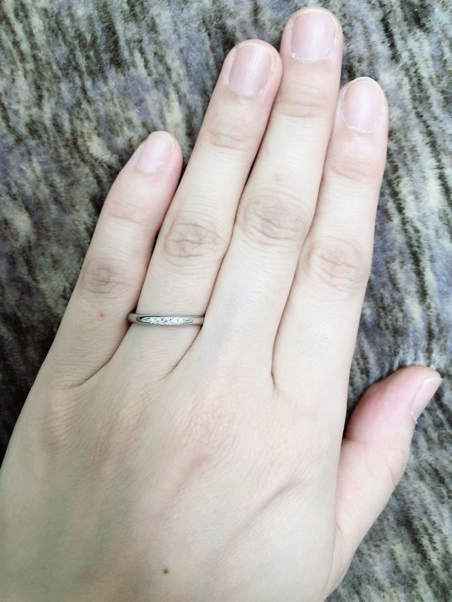 ダイヤモンド5個の可愛いデザインです