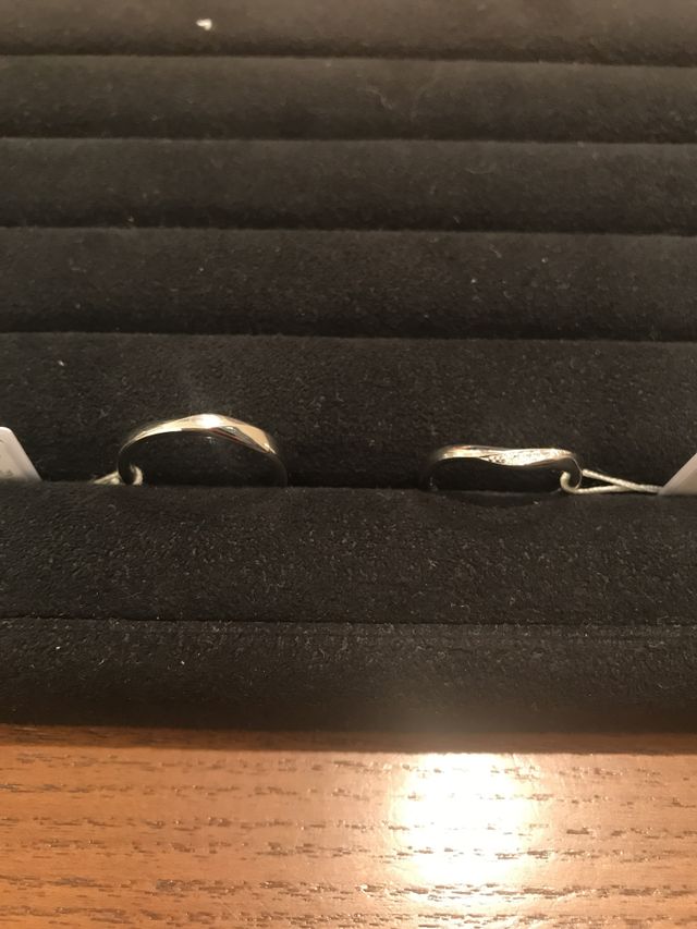左13号、右10号の結婚指輪です！