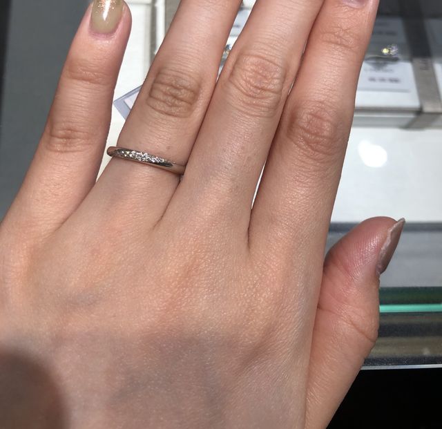 ダイヤが輝く指輪