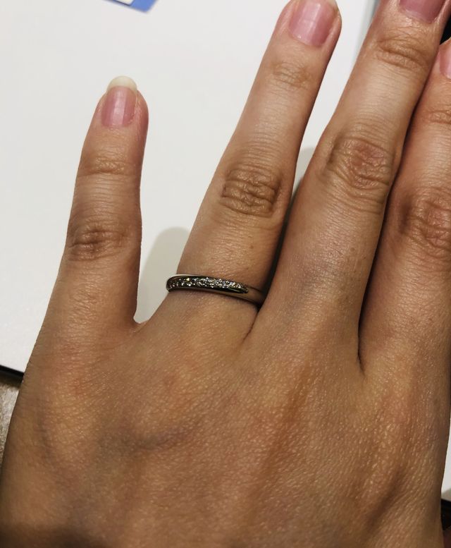 ダイヤが美しく指が華やかになる指輪