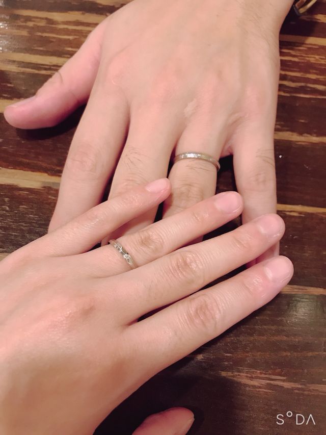 ストレートライン、プラチナ、一石、裏に刻印有り