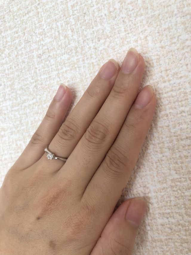 リングは少しカーブしてます。