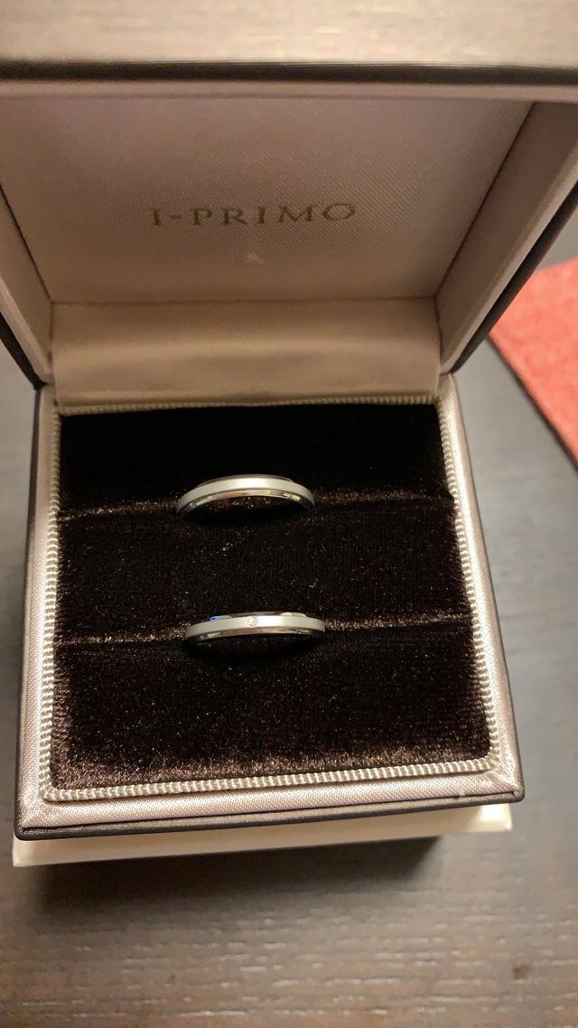 結婚指輪！艶消し加工を中央に入れました。
