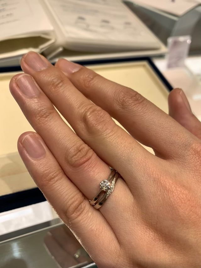 ヴァンドーム青山の婚約指輪とぴったり！