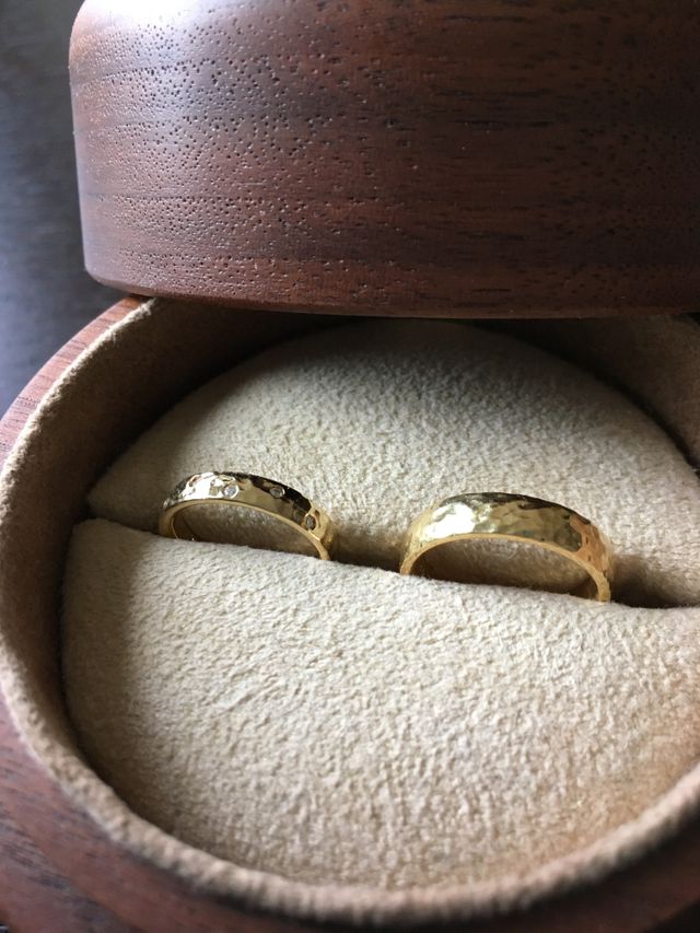 シルバーからゴールドに変更しました。