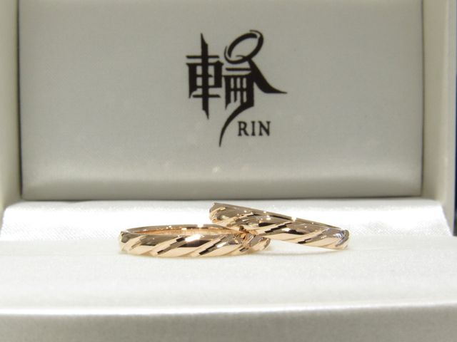 お揃いの結婚指輪