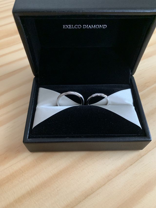 指輪のデザインはそれぞれ選びました！