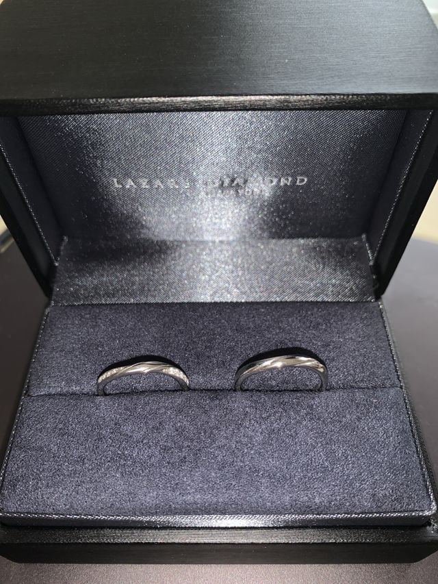 緩やかなウェーブなので、パッ見はストレートぽくい感じです。