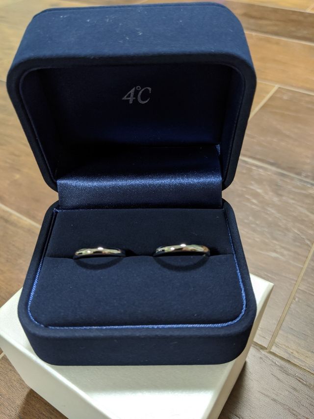 お揃いの結婚指輪