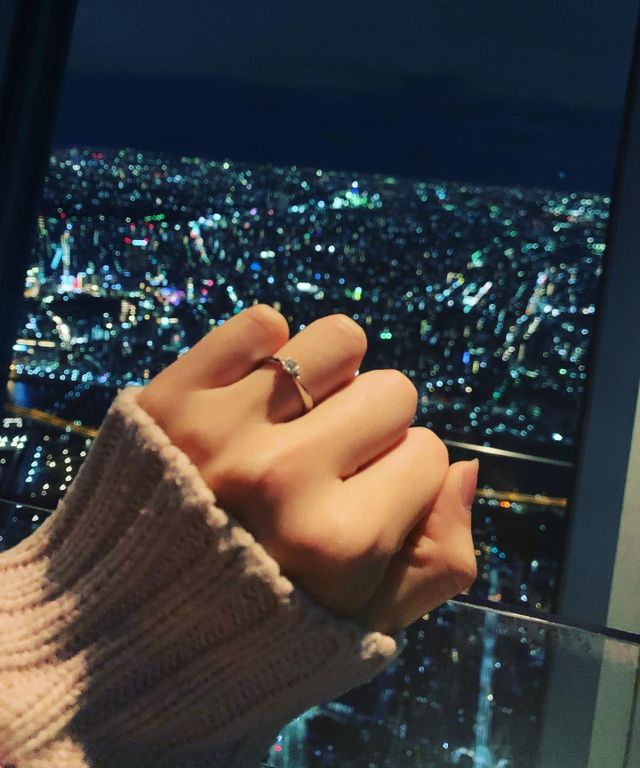 プロポーズしてもらった時に着けて撮りました