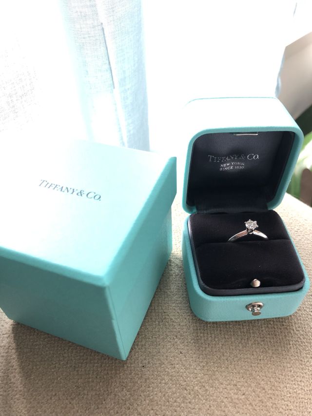 シンプルですが、クラシックでとても品のある指輪です。