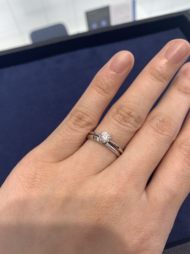 エンゲージリングとの重ねづけ