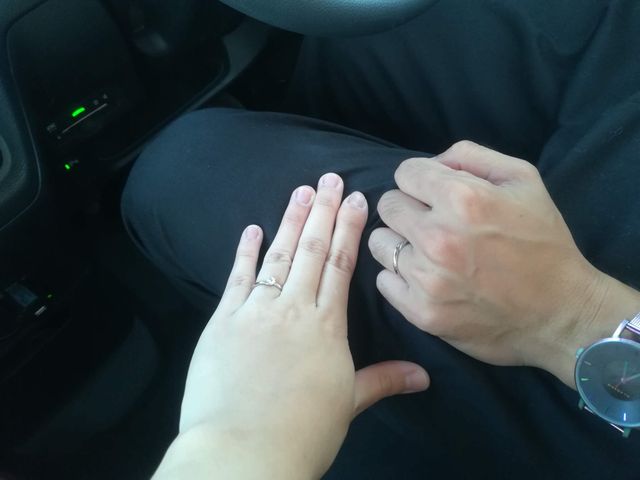 あまりごつごたしたのは苦手で控えめなダイヤにしました