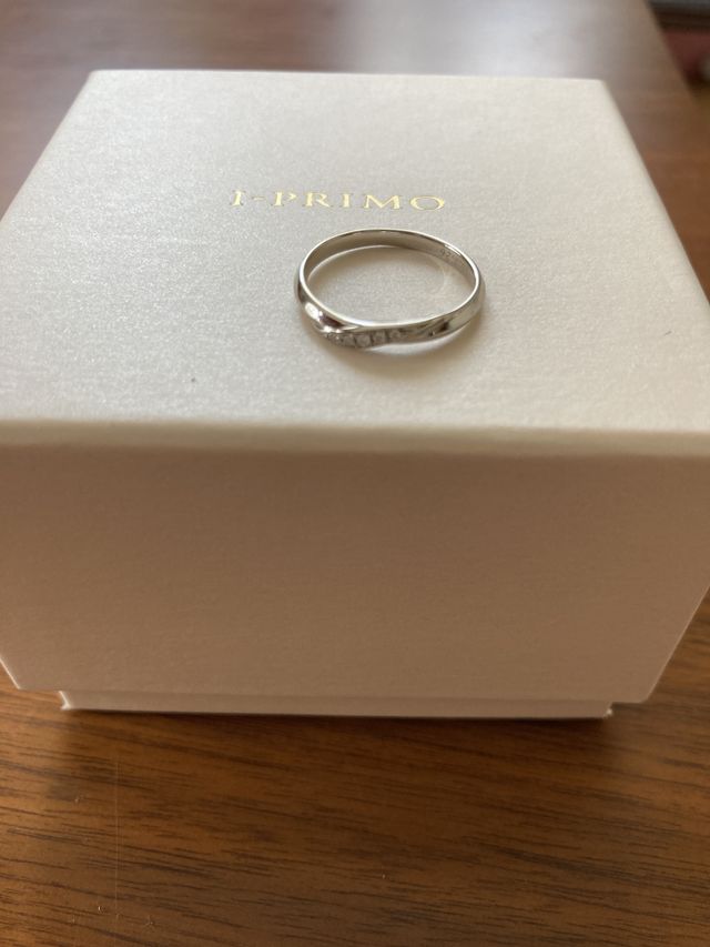 ダイヤの輝きが綺麗で
つけ心地が最高！
ルキナ