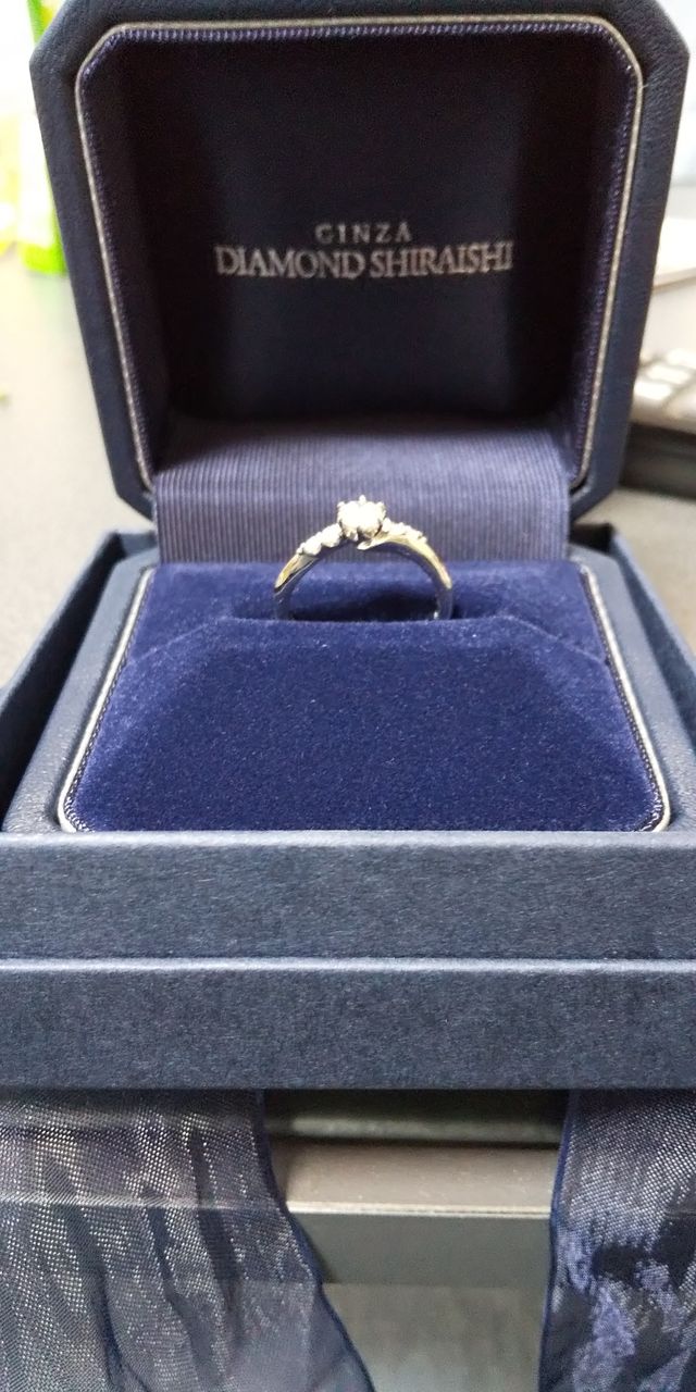 inoという婚約指輪になります。