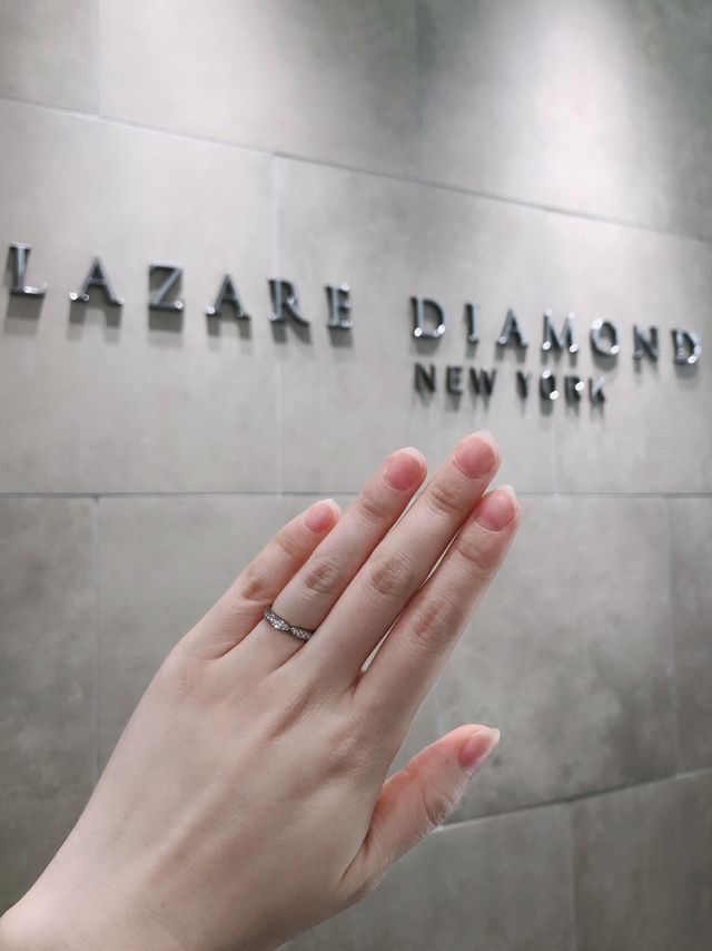 一目惚れしたウィズの結婚指輪です。