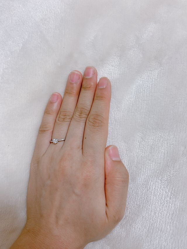 関節太めなので、リングのこの細さがありがたかったです。