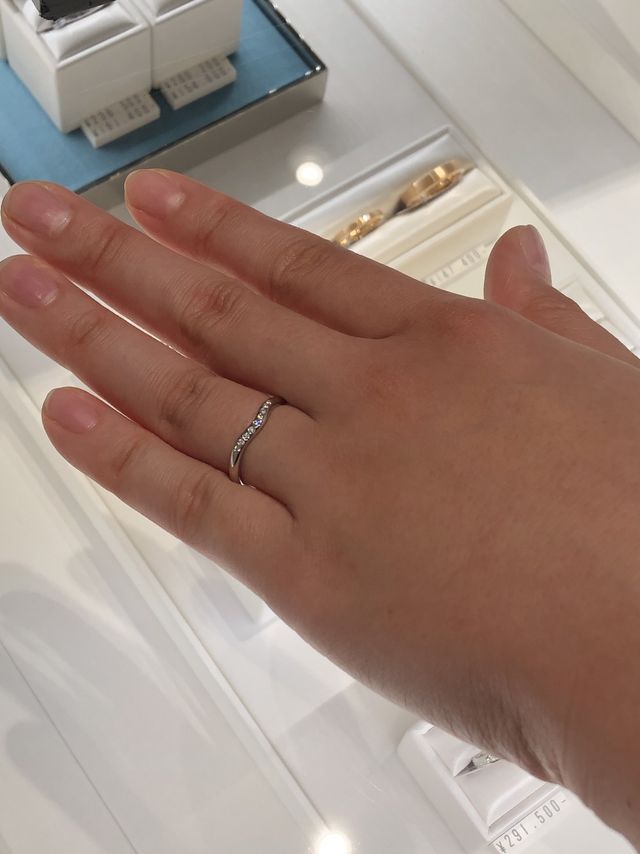 ダイヤが9石のもの