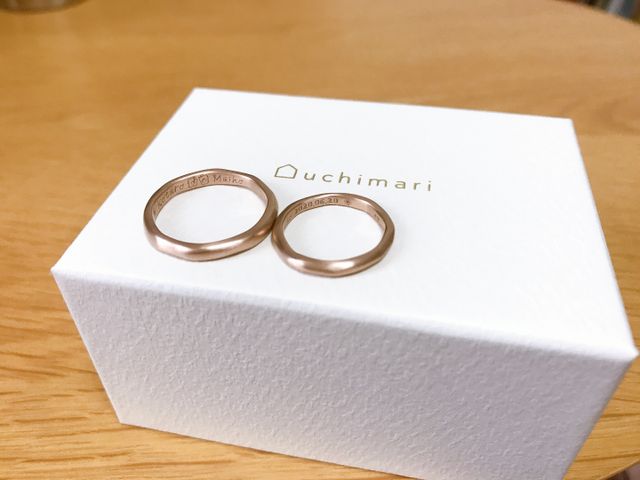 素敵なアーティスト刻印に一目惚れして、いれることにしました。