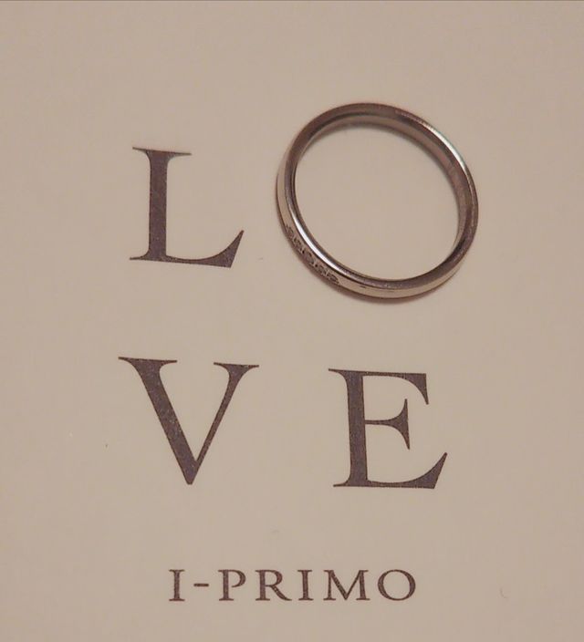 低アレルギー性指輪で、デザイン性も高く気に入っています。