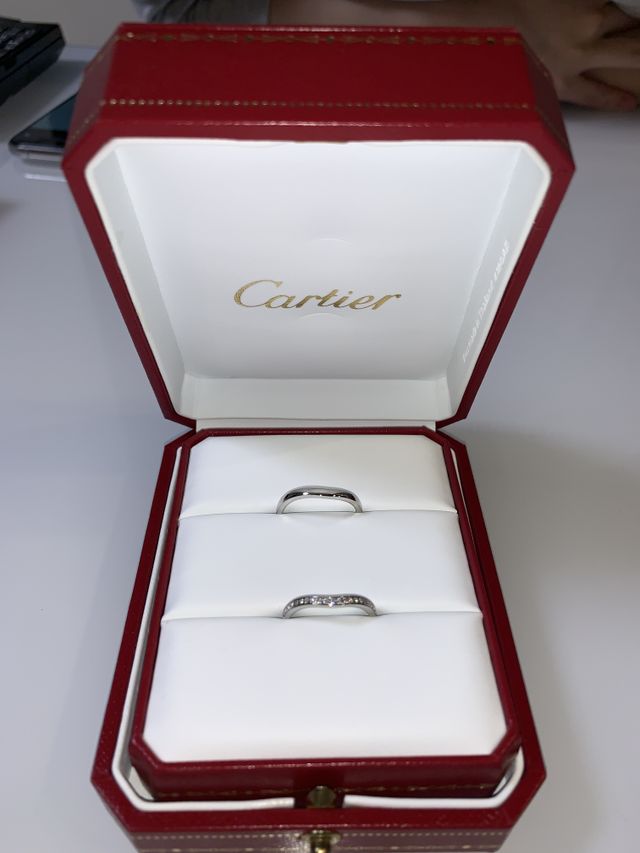 カルティエの定番のリングです