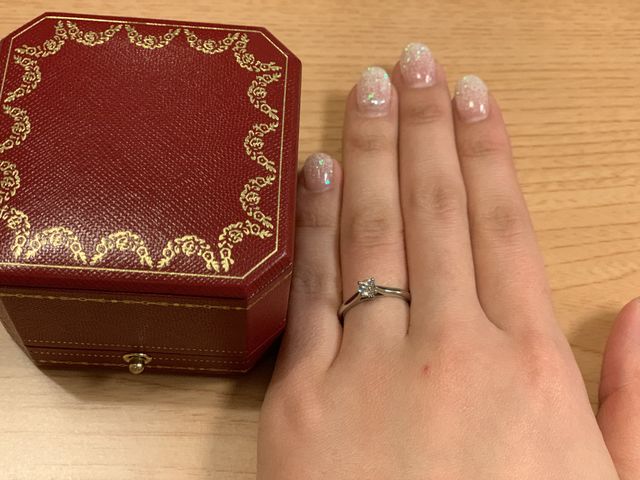 小さめダイヤですが輝きが上品です、