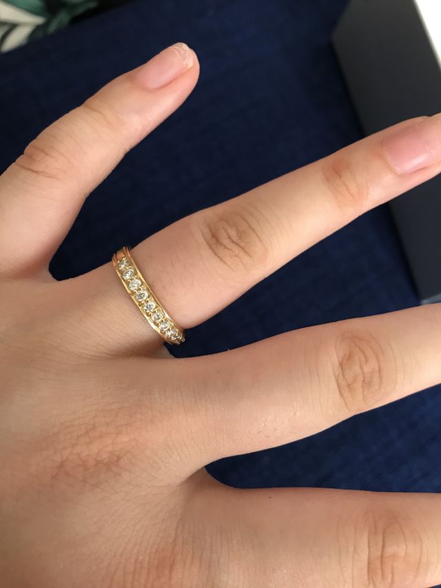 結婚指輪、キラキラしてます