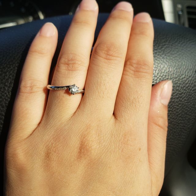 輝きとデザインが気に入ってます。