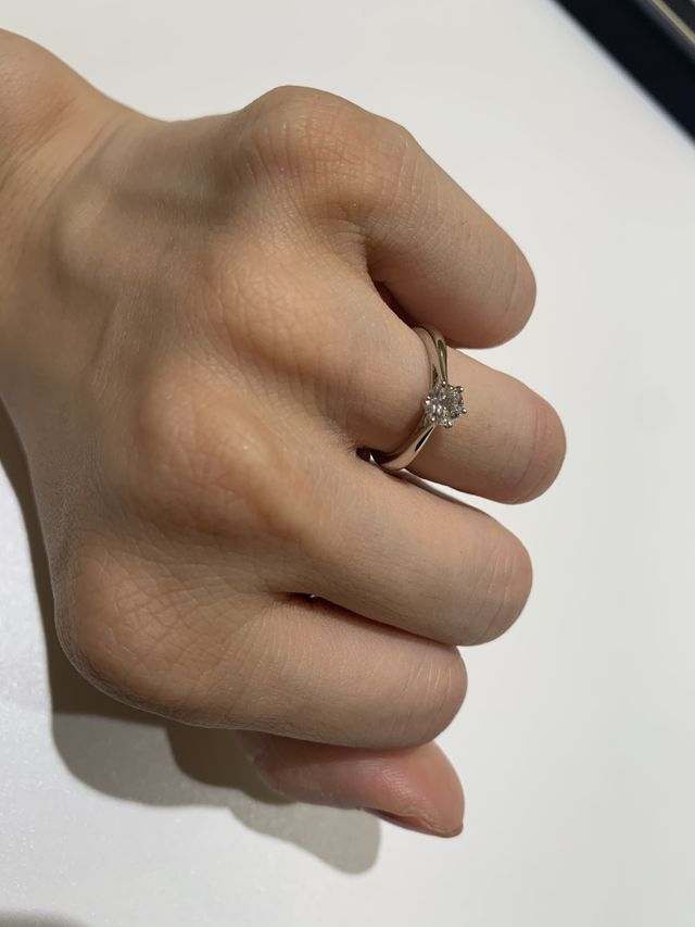 憧れていた一石の婚約指輪にして本当によかったです。